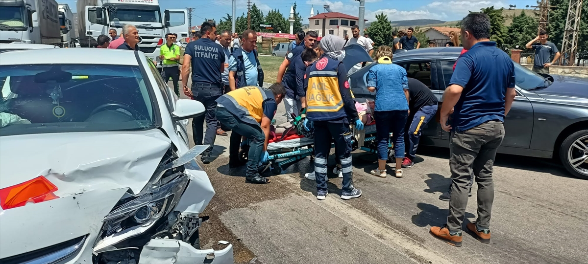 Amasya'da Trafik Kazası! 6 Yaralı