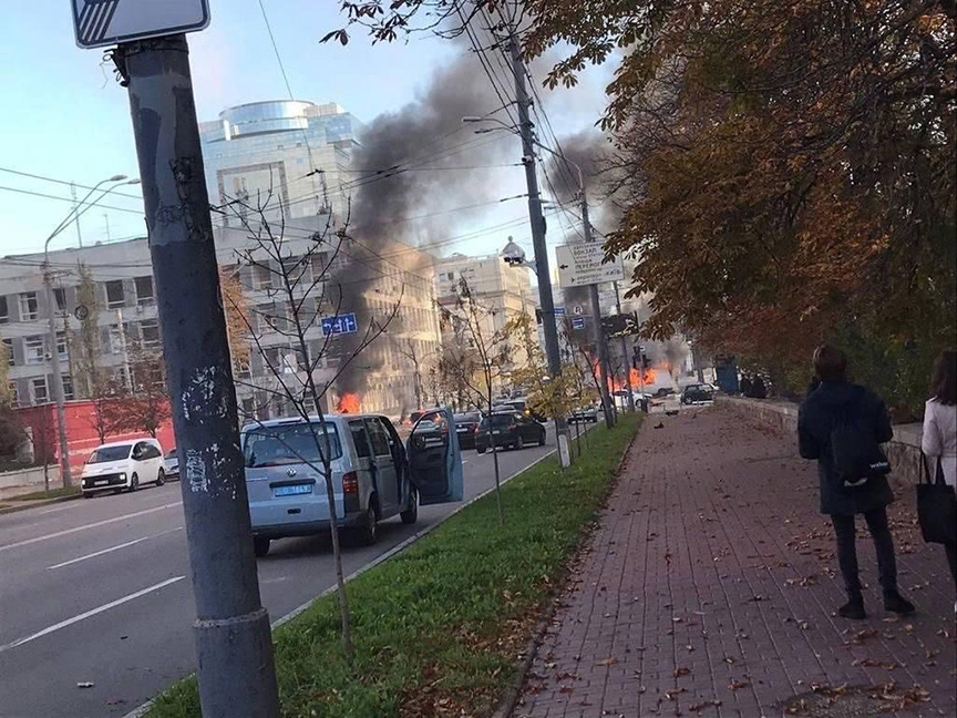 Kiev Belediye Başkanı Kliçko, Kent Merkezinde Patlamaların Meydana Geldiğini Duyurdu