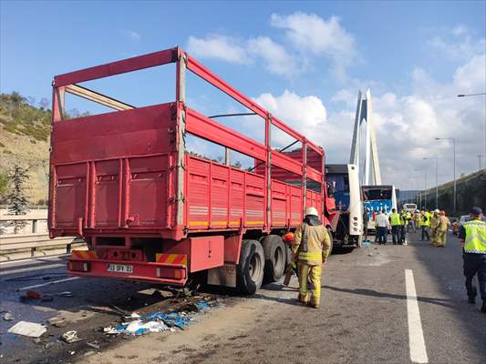 Sarıyer'de Zincirleme Trafik Kazasında 5 Kişi Yaralandı