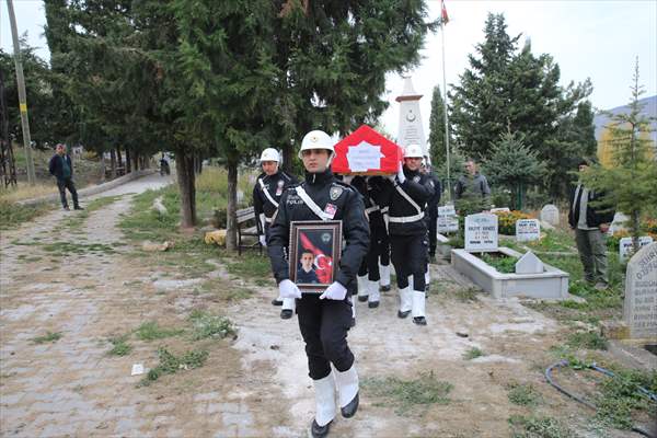 15 Temmuz Şehidinin Tokat'taki Kabri Ailesinin İsteği Üzerine Ankara'ya Naklediliyor 