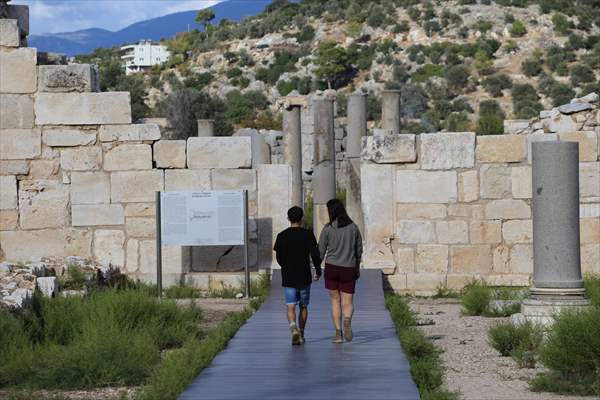 Patara Antik Kenti'nin Ziyaretçi Sayısı Artıyor