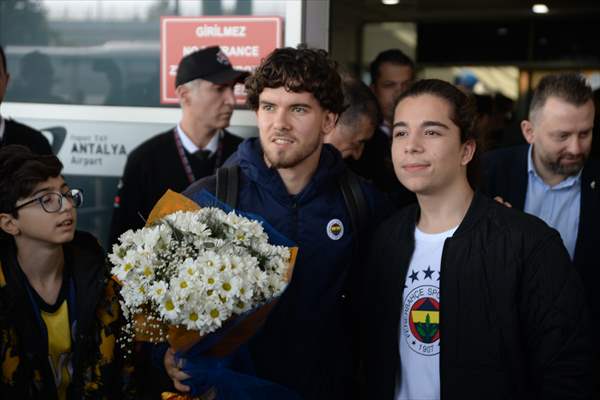 Fenerbahçe Futbol Takımı, Kamp İçin Antalya'ya Geldi