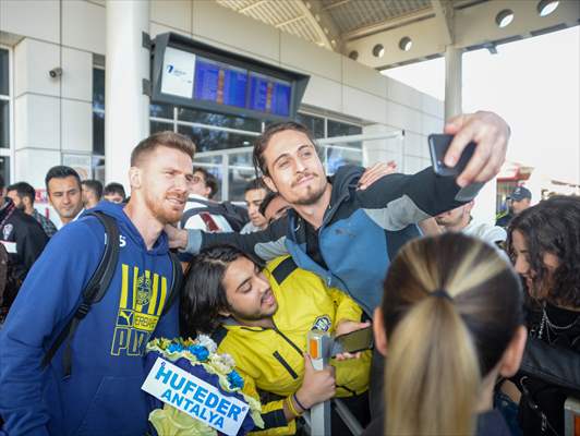 Fenerbahçe Futbol Takımı, Kamp İçin Antalya'ya Geldi