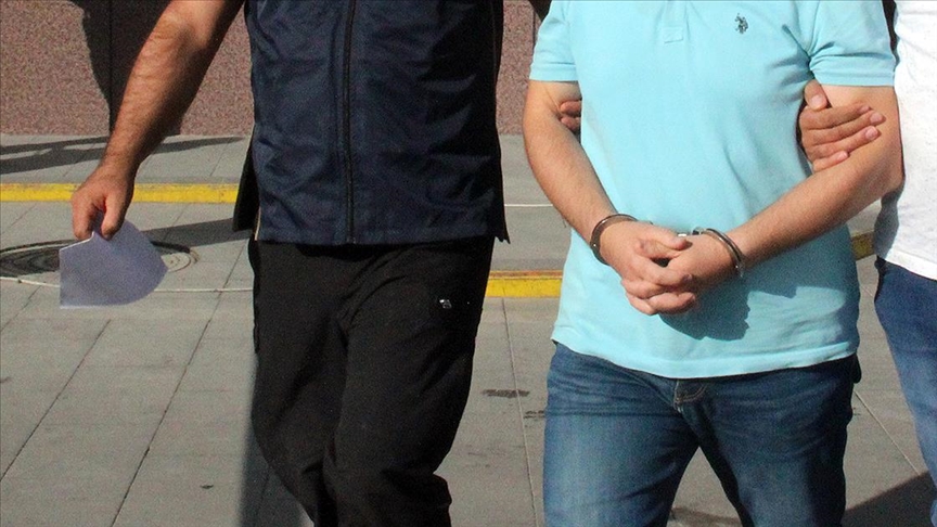 İstanbul'da Eski Eşini Darbedip Komşularının Aracını Kundaklayan Zanlı Yakalandı